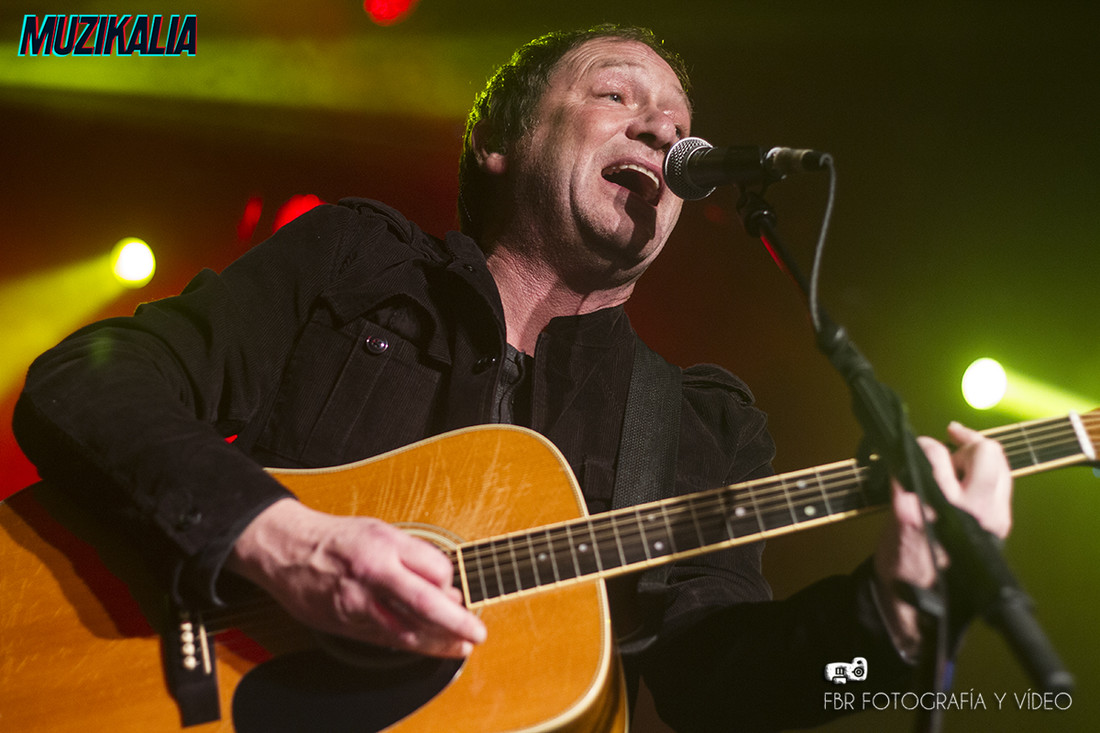 OceanColourScene_LaRiviera_14